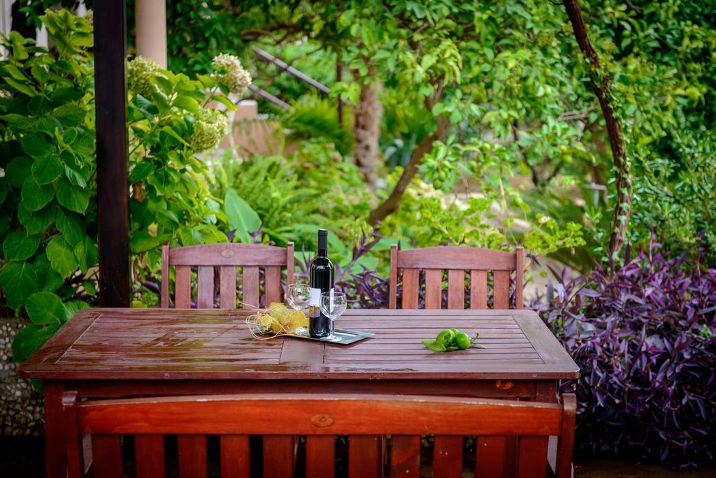 Garden *